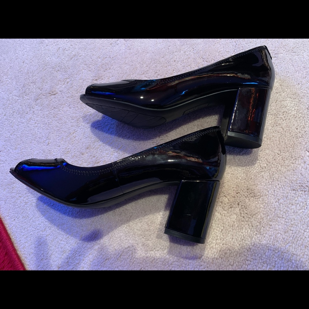 Anne Klein Patent Leather heels. Women’s size 8